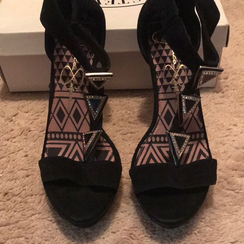 Jessica Simpson heels